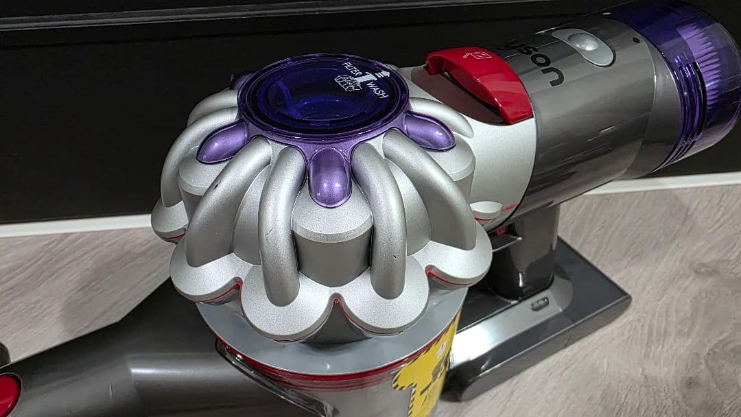 ④ダイソン dyson V8 現行モデル SV25 ハンディクリーナー 43分