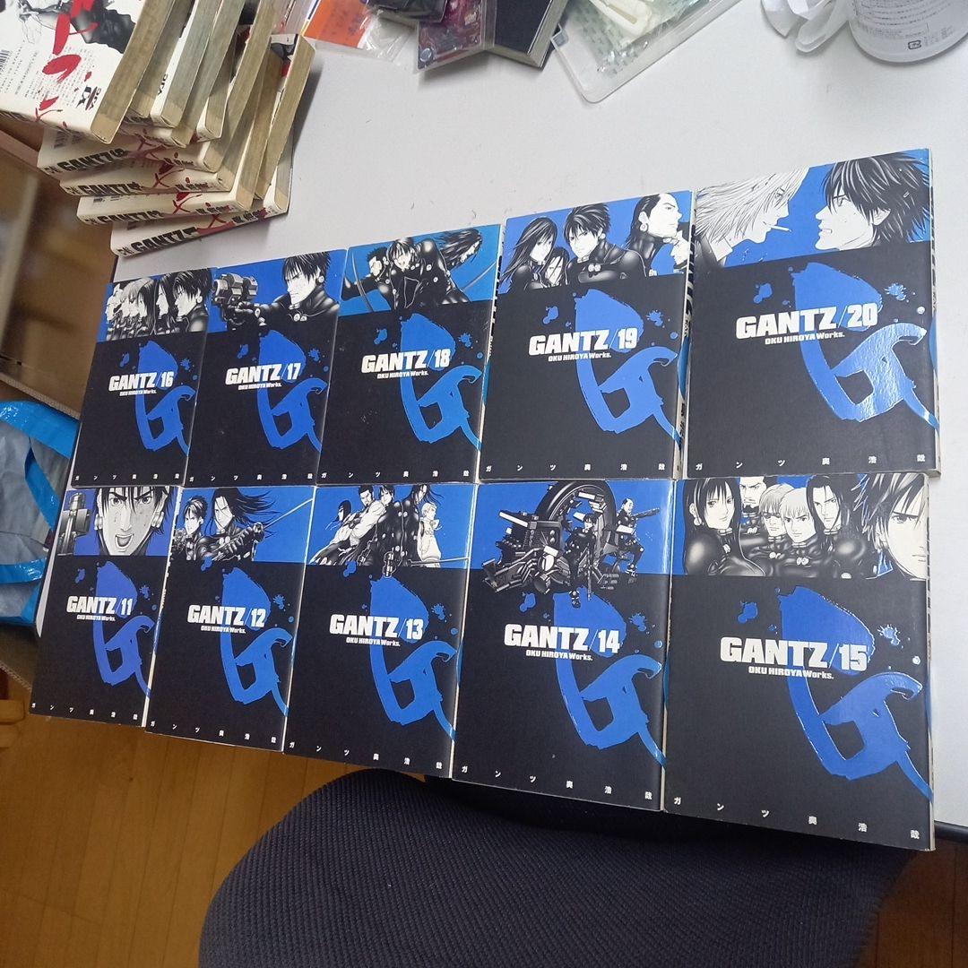 GANTZ全37巻、GANTZ:G全3巻、GANTZ:E1,2,3,5,6,7巻