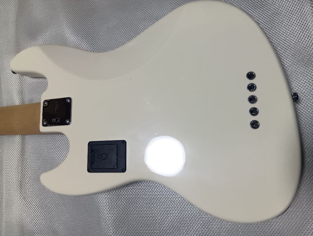Sire V7 5ST Alder Antique White 5弦 アクティブ