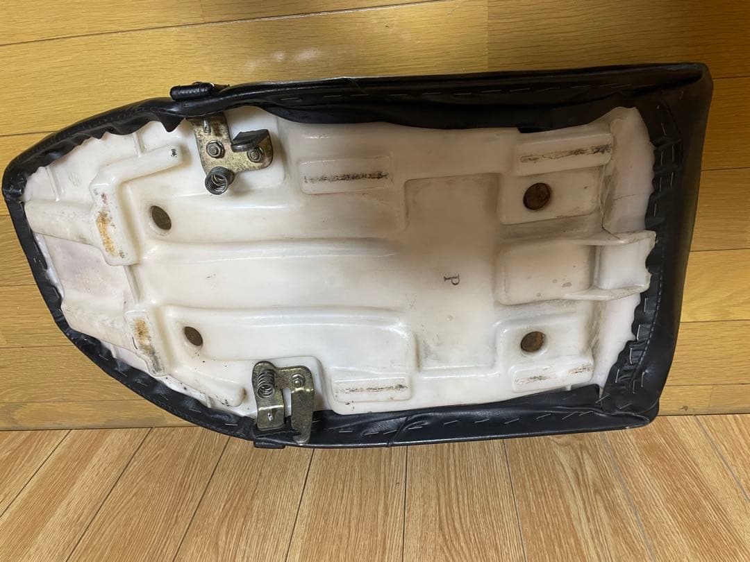 RZ250R 350R 29L 51Lおむすびテール用　シート