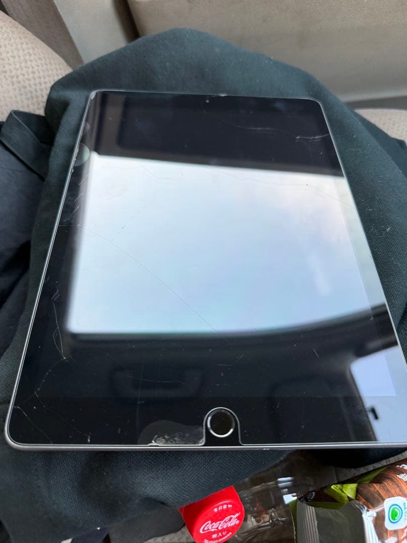 iPad スペースグレー 第7世代
