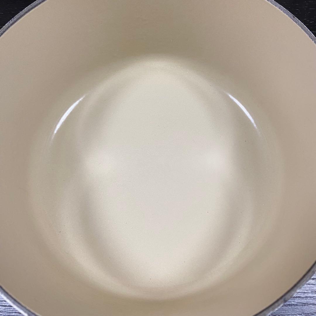LECREUSET ココットロンド　ホーロー両手鍋　22cm デューン