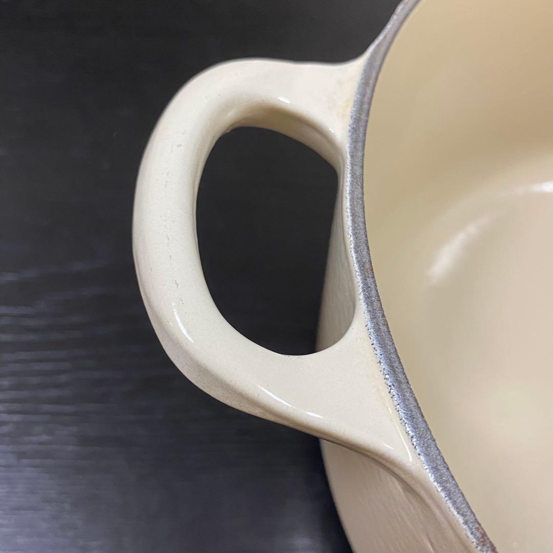 LECREUSET ココットロンド　ホーロー両手鍋　22cm デューン