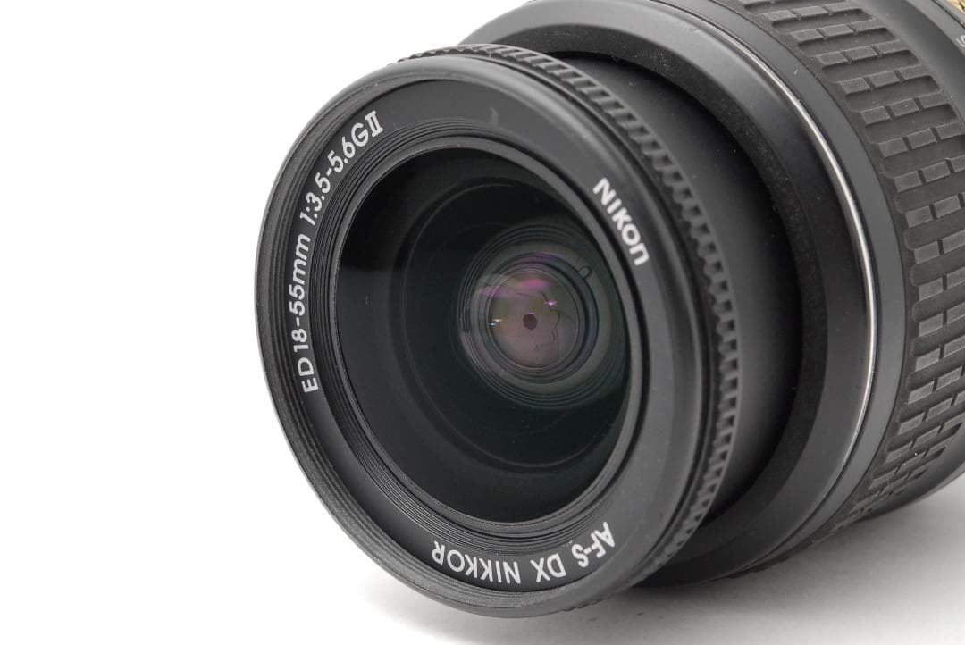 【新品級ショット数】Nikon D5100　スマホ転送　ダブルレンズ　自撮り