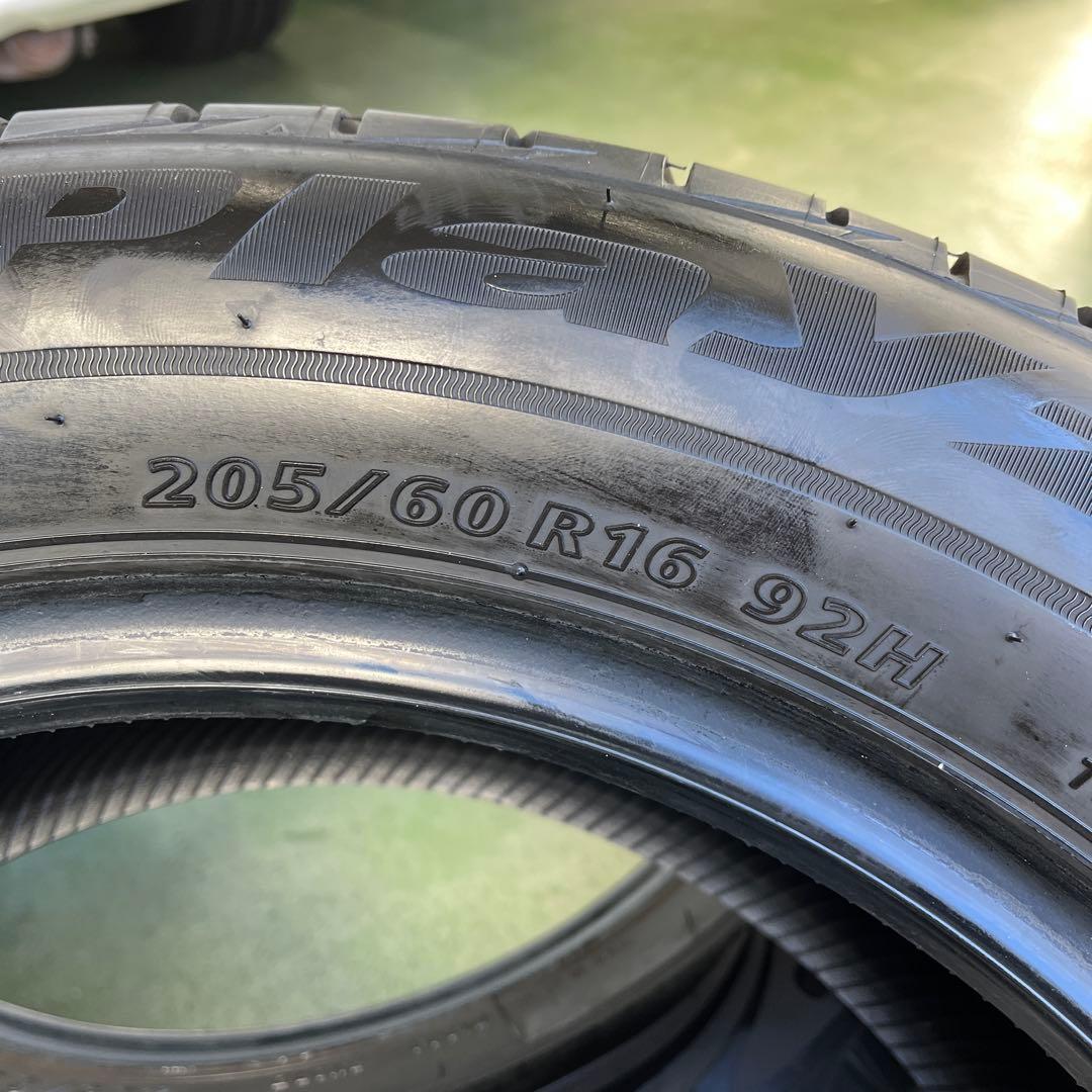 [週末限定価格]ブリヂストン　プレイズPX-RV2 205/60R16 92H