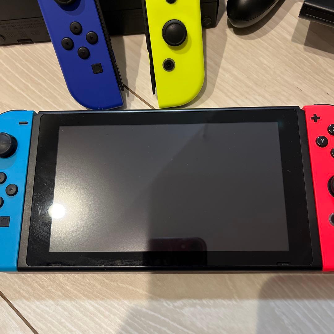 Nintendo Switch 本体 カラフルJoy-Con付き