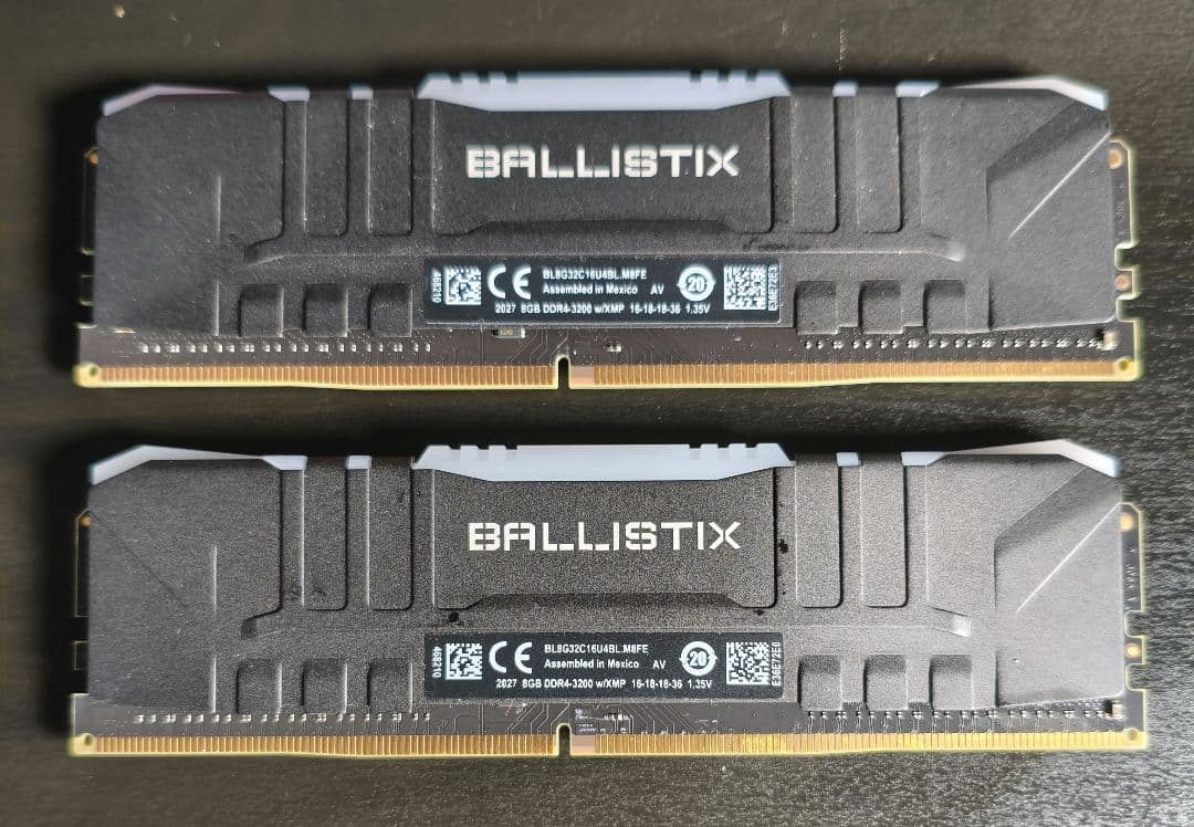 メモリ CRUCIAL BALLISTIX（RGB） 3200MHz 8GB×2