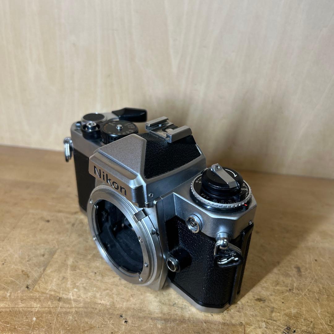 Nikon FE シンプルニコン　シルバーボディー　完動美品