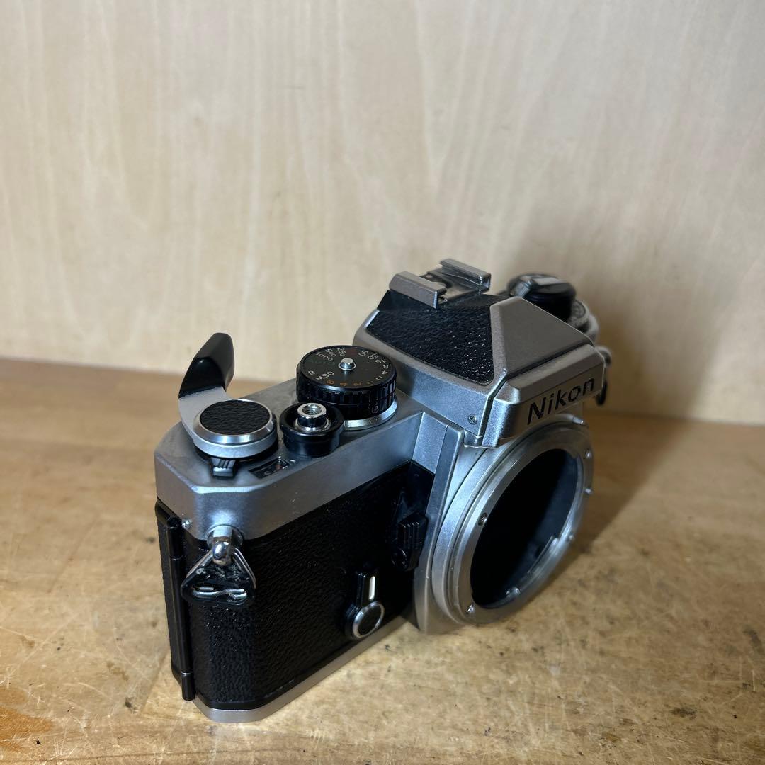 Nikon FE シンプルニコン　シルバーボディー　完動美品