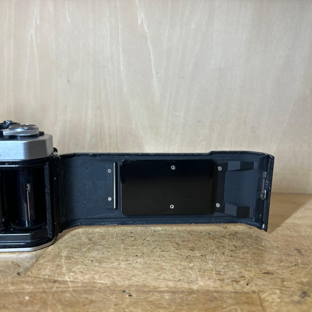 Nikon FE シンプルニコン　シルバーボディー　完動美品