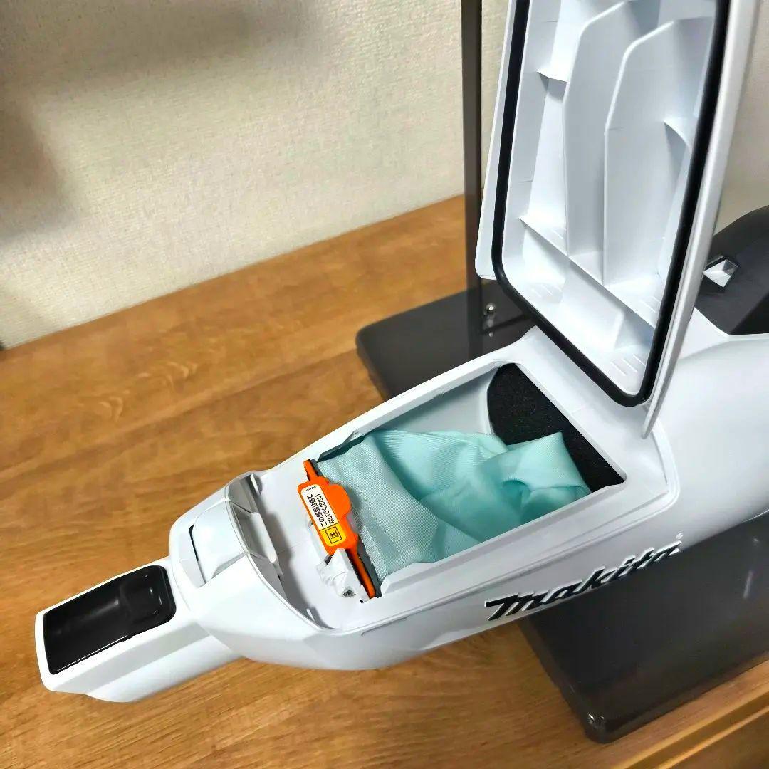 【極美品】♦ マキタ40v掃除機　/新品フィルター紙パック20枚他スタンドセット