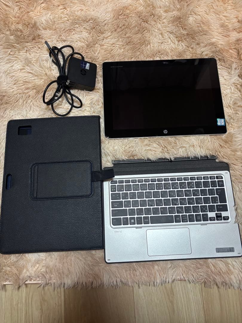 HP Elite x2 1012 Core m7 8GB SSD キーボード付
