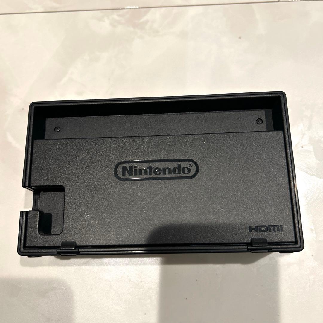NINTENDO SWITCH 本体