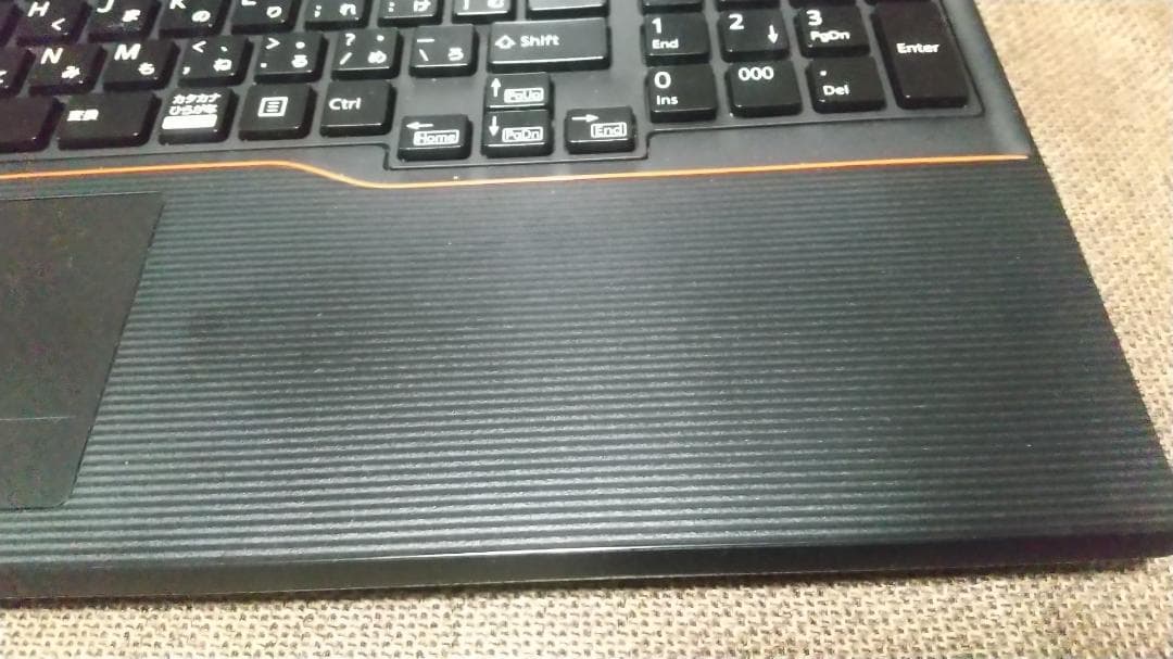 富士通 LIFEBOOK A574/KX　15.6インチ