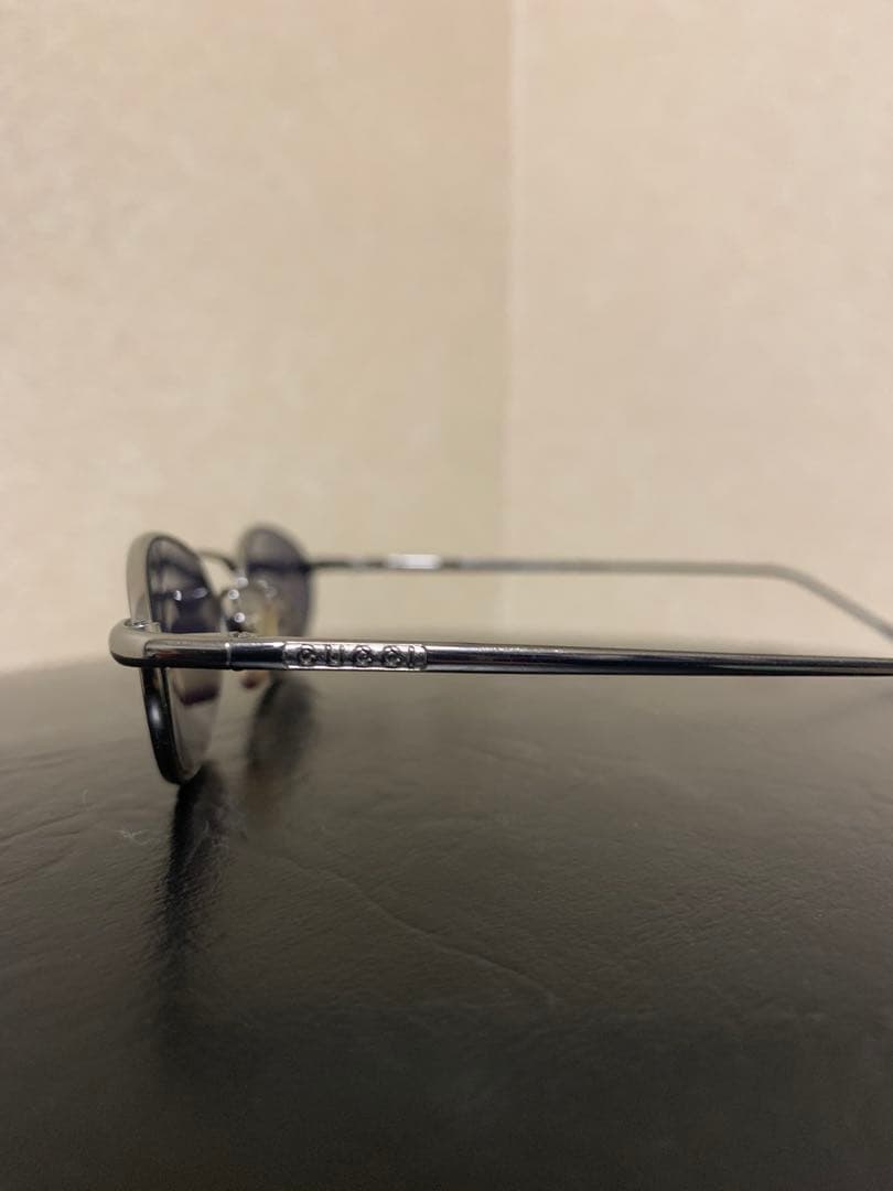 小物 GUCCI oval sunglasses