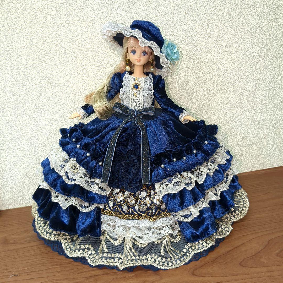 ば*ま様 ジェニーフレンド27cmドール服　紺のベロアのドレス