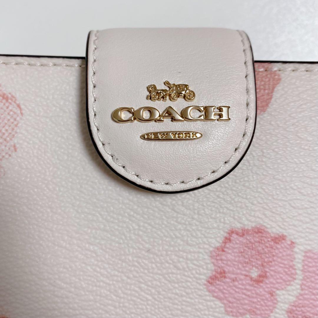 【新品未使用】COACHコーチ★二つ折り財布★フラワー花柄フローラル★白ホワイト