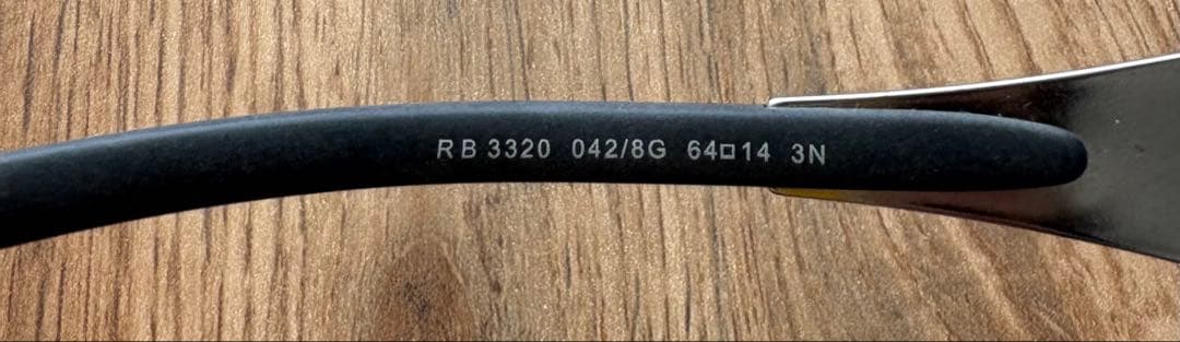 小物 Ray Ban RB3320