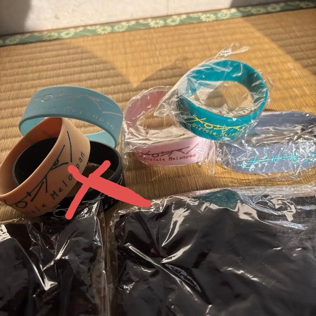 おいしくるメロンパン サイン入りCDとグッズセット