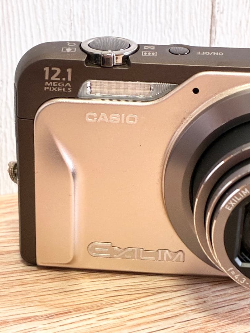 ■ 美品 ■　カシオ　CASIO EXILIM EX-H10 ゴールド