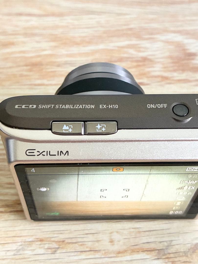 ■ 美品 ■　カシオ　CASIO EXILIM EX-H10 ゴールド