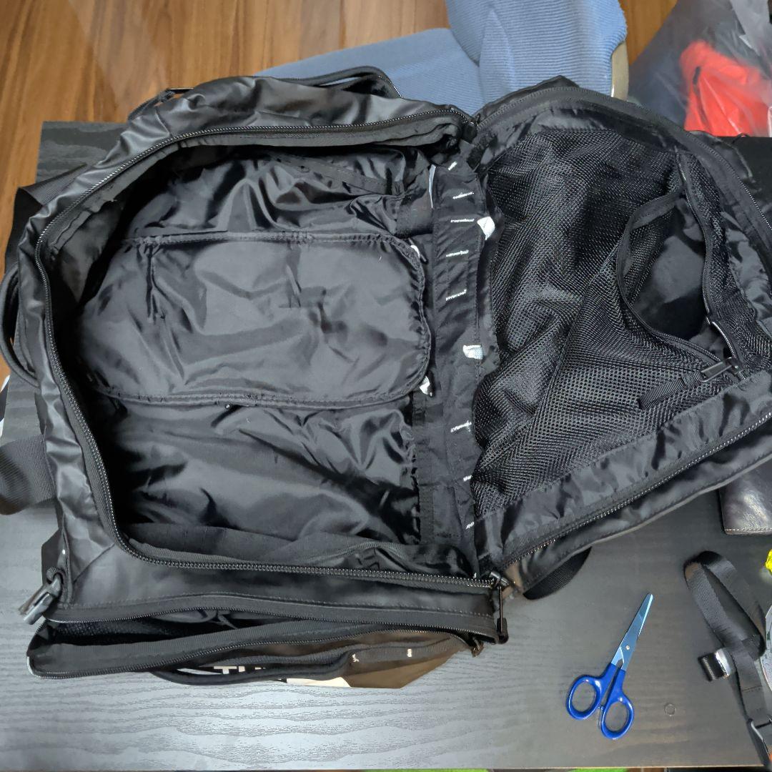 旅行かばん・小分けバッグ THE NORTH FACE BASE CAMP VOYAGER 42L