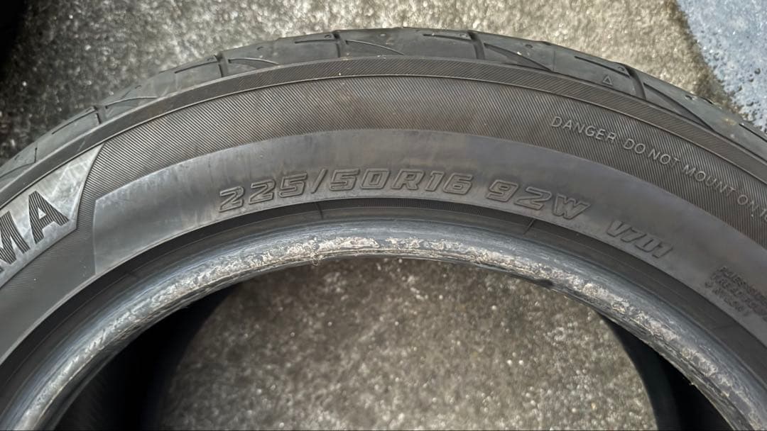【値下げ】225/50R16 YOKOHAMA ADVAN FLEVA 2本