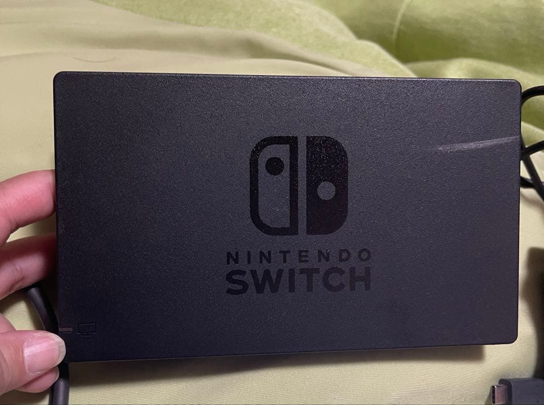 任天堂 Switch 本体とドック等