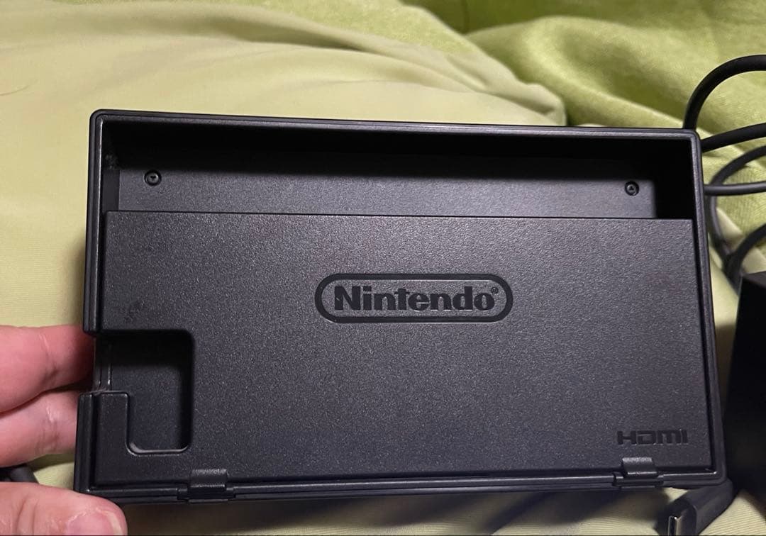 任天堂 Switch 本体とドック等