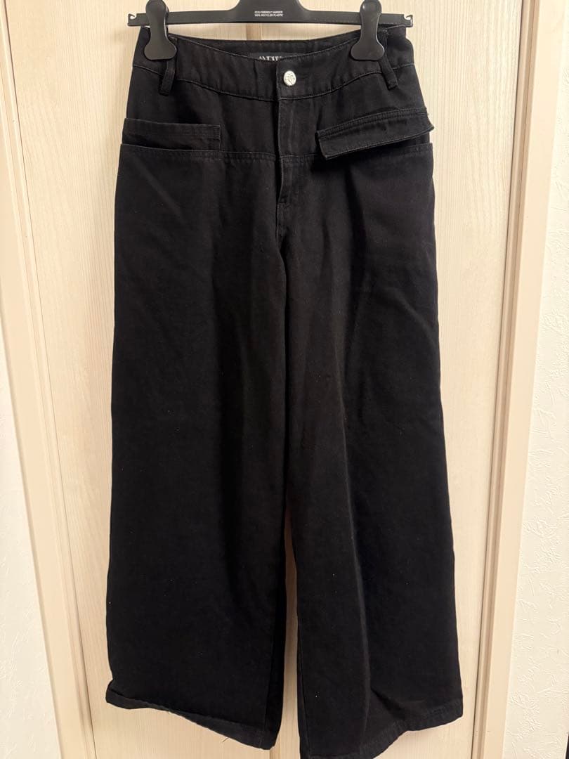 andwangデニム　cutout denim