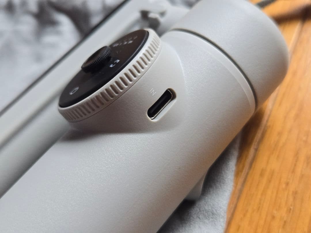 【超美品】Insta360 Flow ほぼ未使用／付属品完備