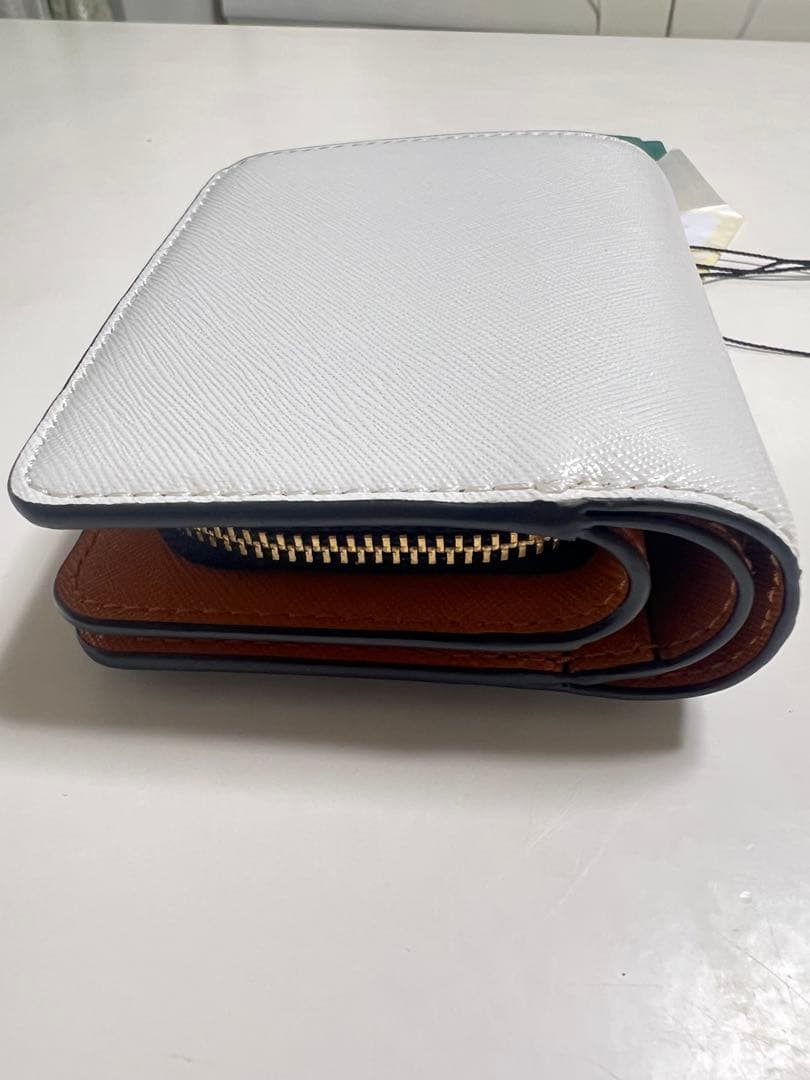 【新品未使用】MARC JACOBS ミニ コンパクト 財布 黒