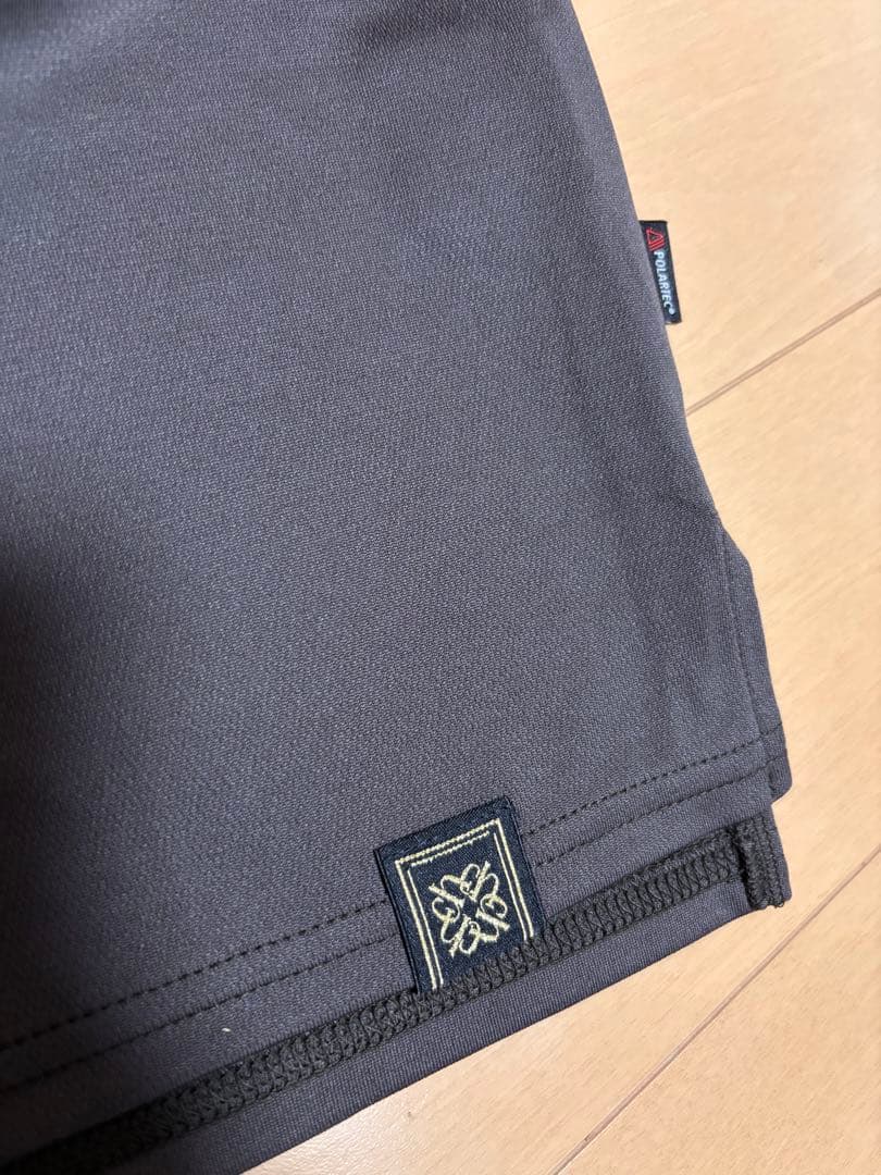 ウォーキング・ランニングウェア charbon POWER DRY SLEEVELESS T-SHIRTS