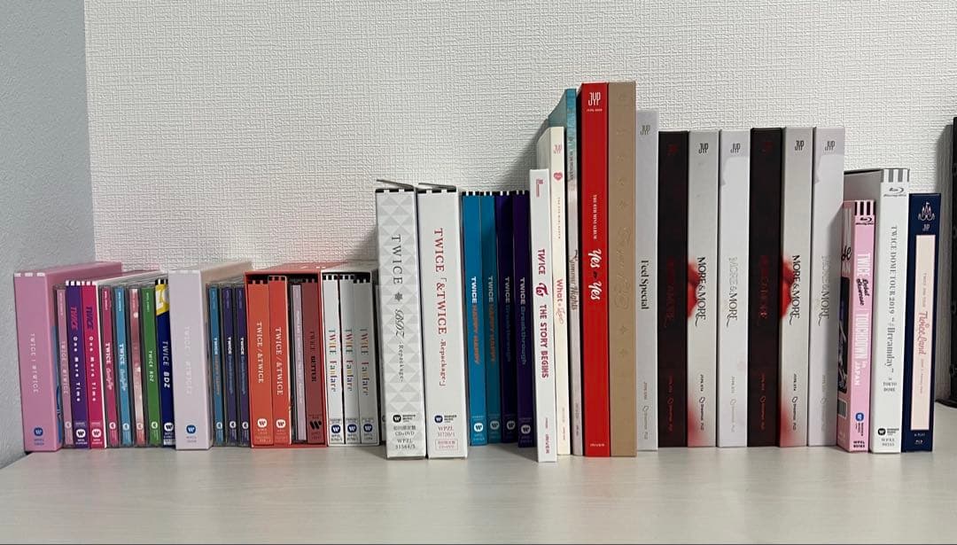 ‪^_−‪♡ 　TWICE グッズ まとめ売り
