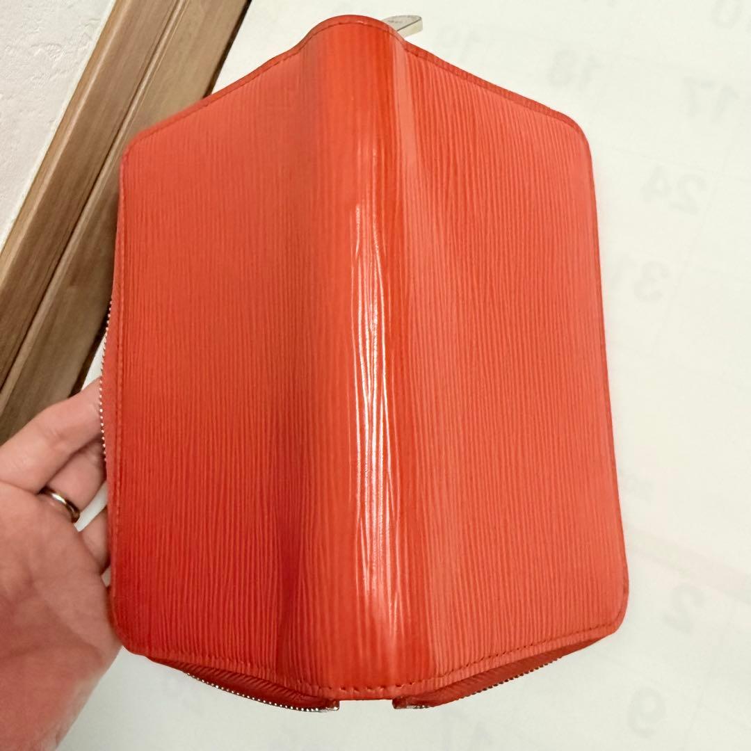 希少　ルイ　ヴィトン　エピレザー 二つ折り財布 オレンジ
