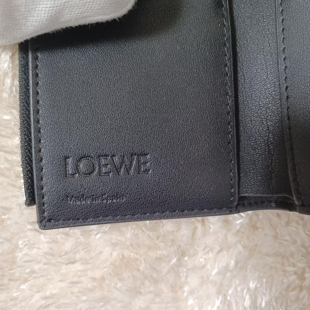 ✨極美品✨現行　ロエベ　バーティカル ウォレット スモール　三つ折り財布　黒