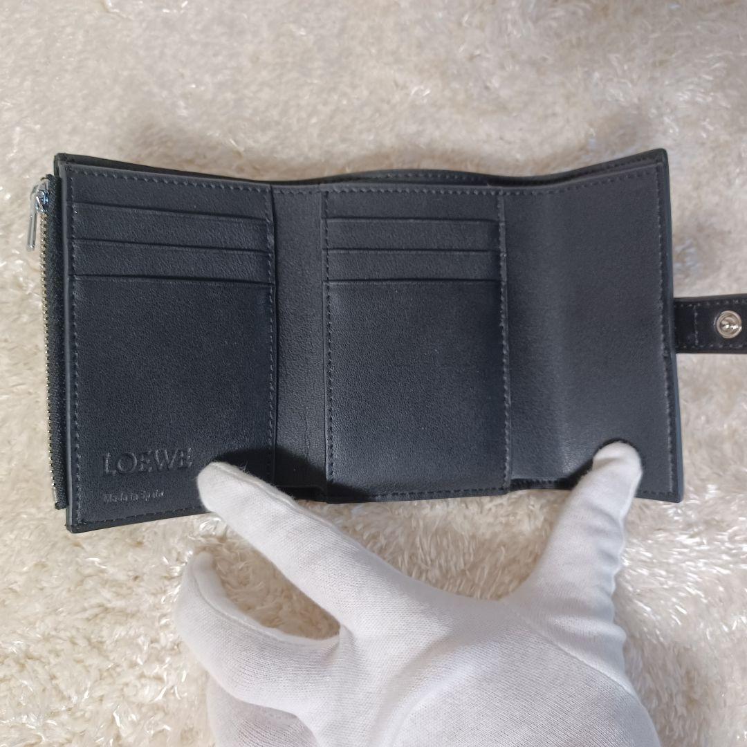 ✨極美品✨現行　ロエベ　バーティカル ウォレット スモール　三つ折り財布　黒