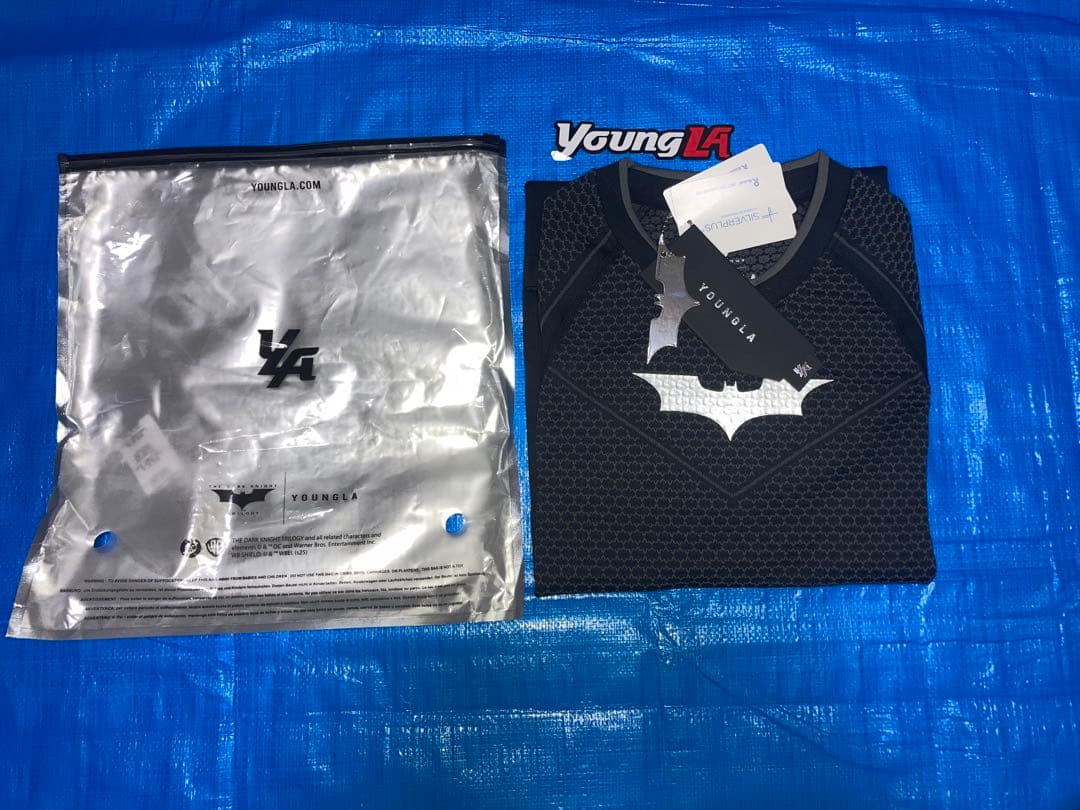 ジ*ン様 新品未使用 × Batman コンプレッションT ブラッ