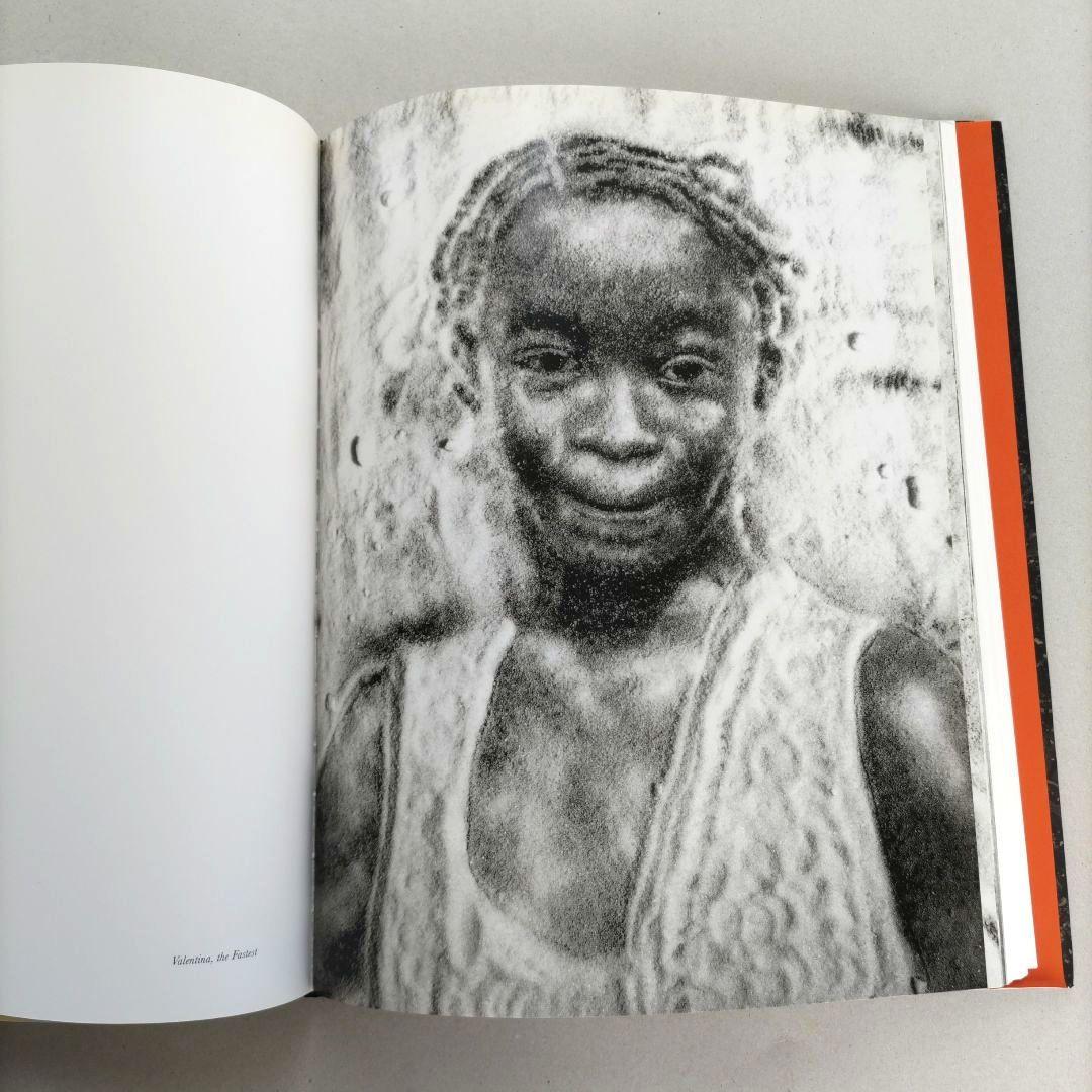 VIK MUNIZ/SEEING IS BELIEVING ヴィック・ムニーズ