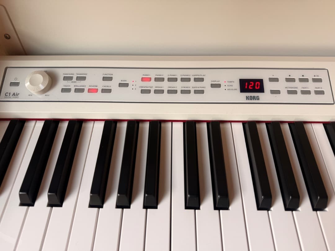 KORG C1 Air 電子ピアノ（ホワイト）88鍵