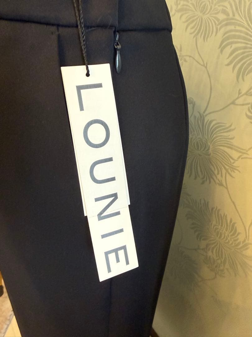 w⭐︎プロフ必読LOUNIEダンボールニットIラインスカート新品タグ付き