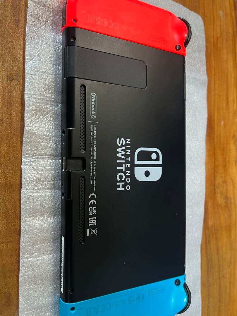 a*u様 美品　使用少ない　Switch 本体 青/オレンジ ソフトケース付き