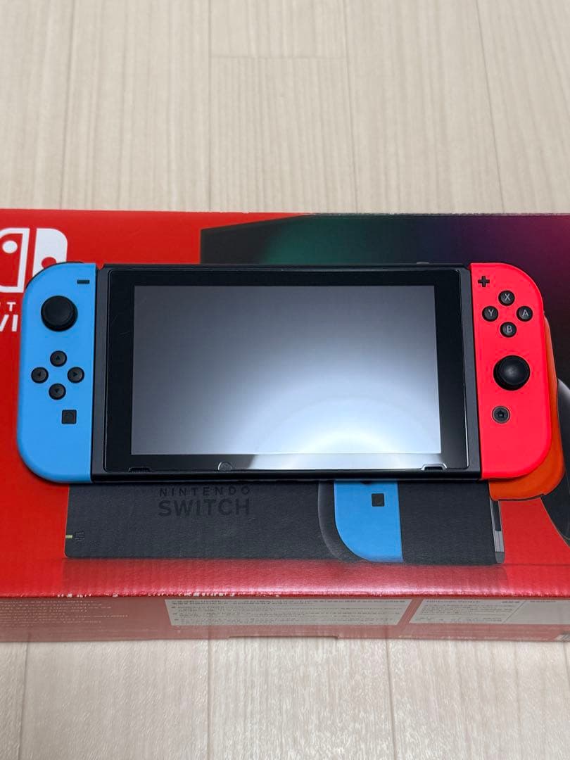 任天堂Switch 本体　美品
