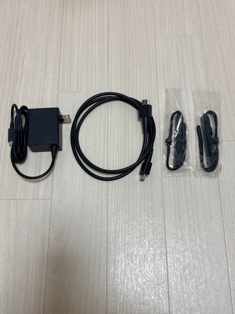 任天堂Switch 本体　美品