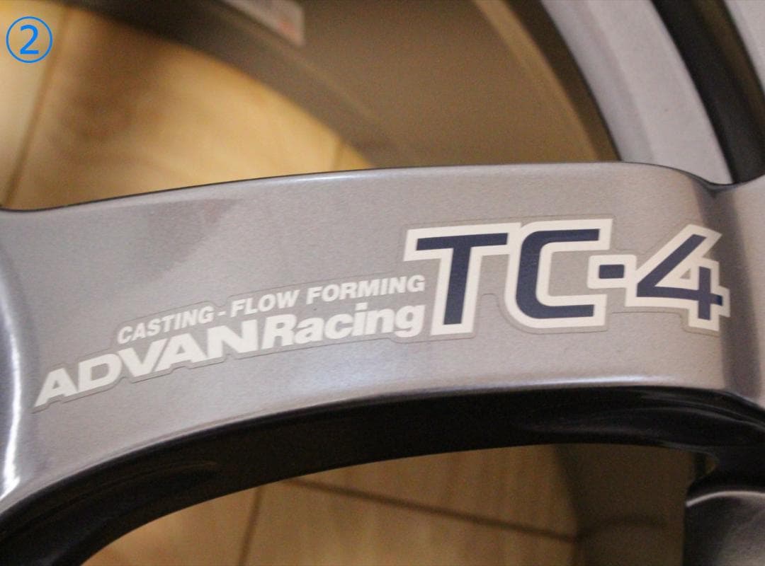 ADVAN Racing TC-4 18インチ 9J +25 2本 コンケイブ