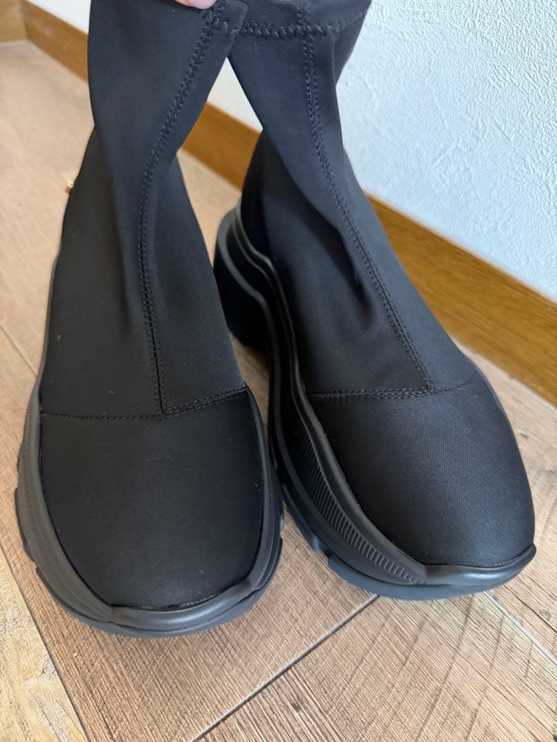 完売品 YELLO ブラックブーツ Mサイズ
