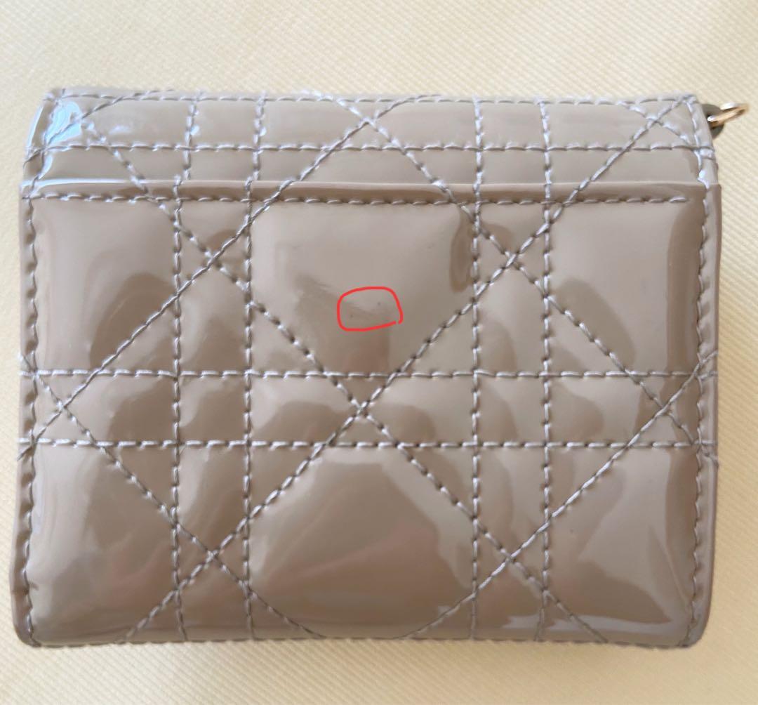 Lady Dior Lotusウォレット エナメルベージュ