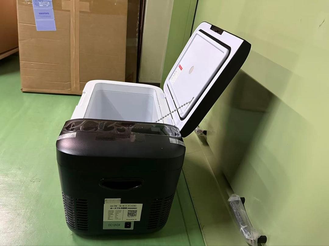 426/22L冷凍庫 車載冷蔵庫 USB給電可能