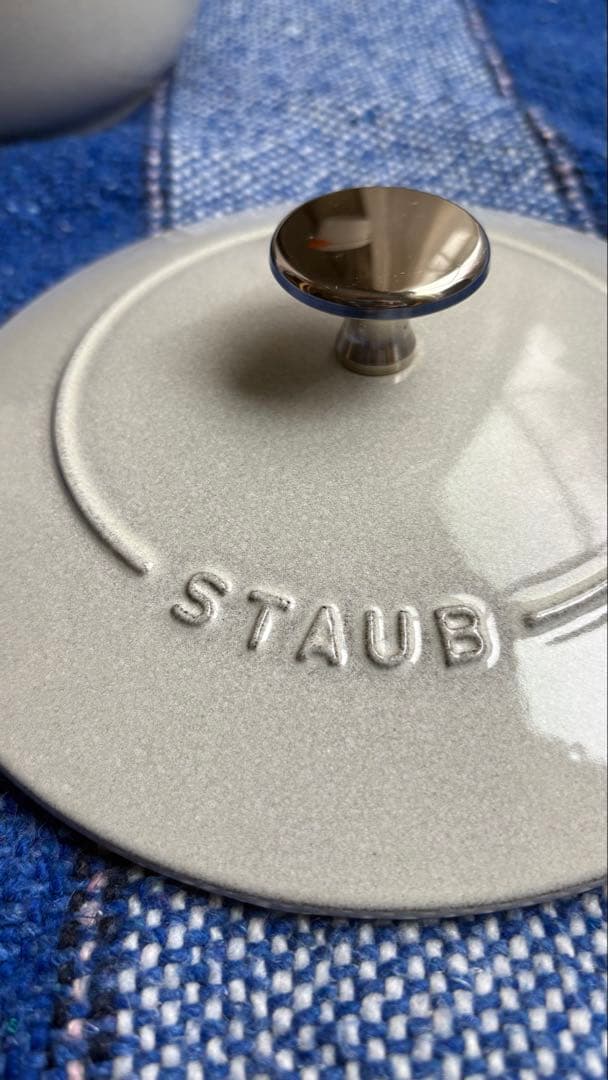 STAUB 鋳鉄鍋 18cm