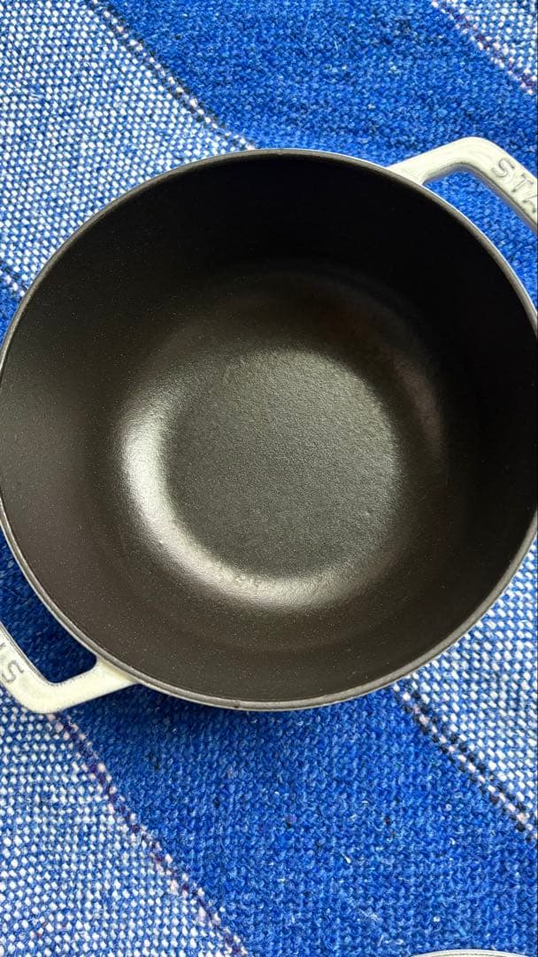 STAUB 鋳鉄鍋 18cm